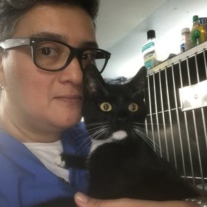 Meet your Posher, Isaura